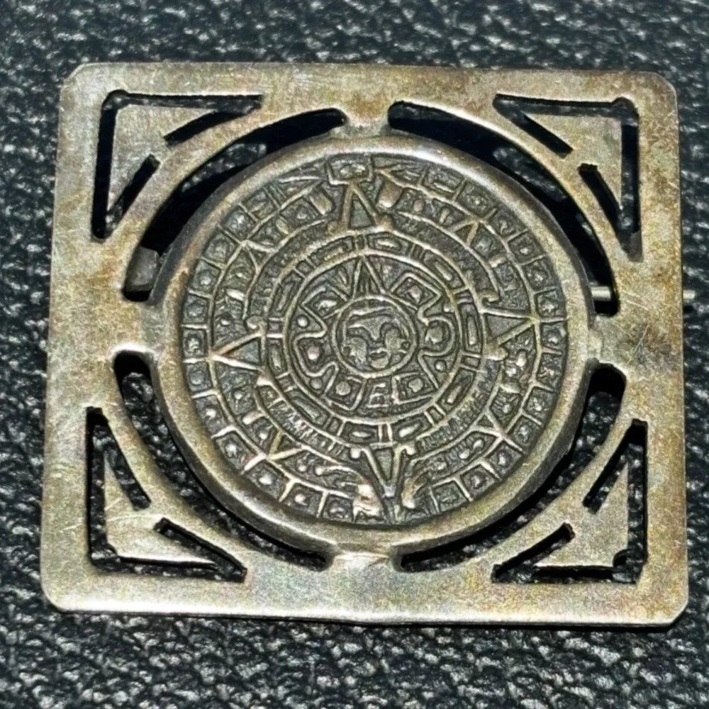 Sterling Silver 925 Signed JS Taxco Mexico Aztec Calendar Pin brooch Pendant